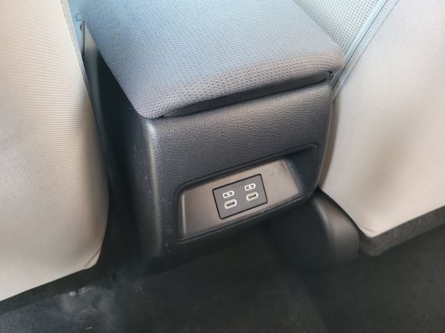 Used 2023 Toyota Corolla LE FWD image 10