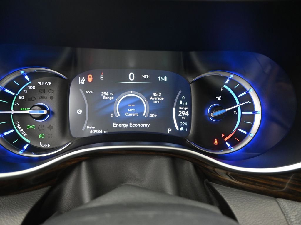 Used 2023 Chrysler Pacifica Pinnacle image 24