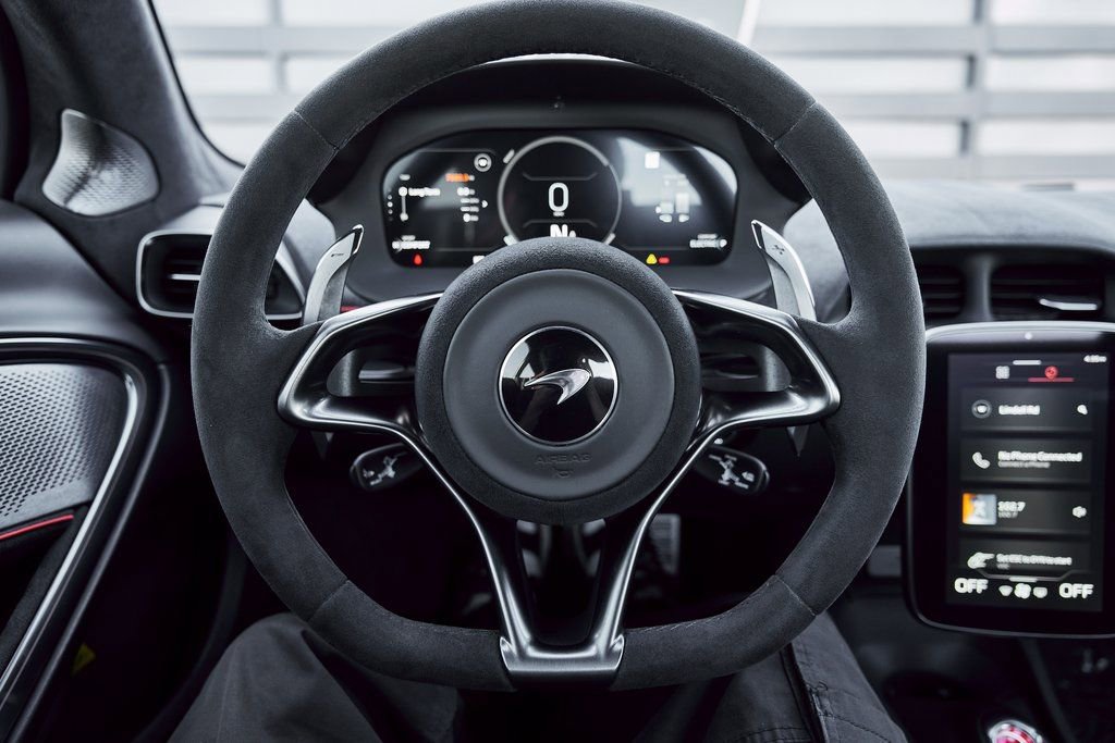 Used 2023 McLaren Artura RWD image 51