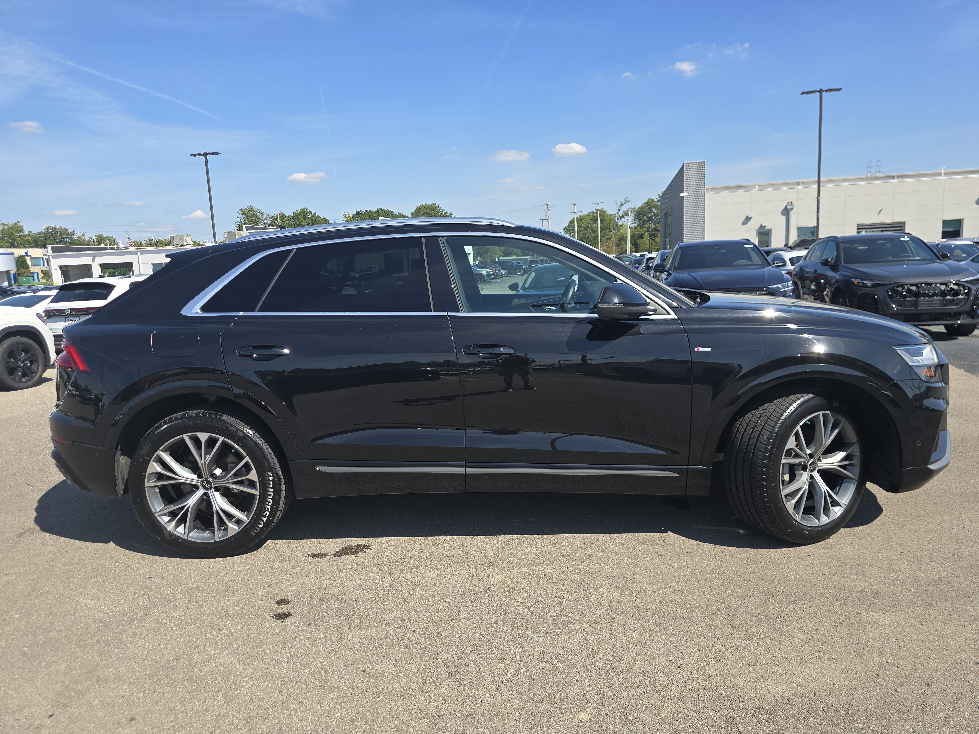 Certified 2023 Audi Q8 Premium Plus w/ Premium Plus Package AWD/4WD image 8