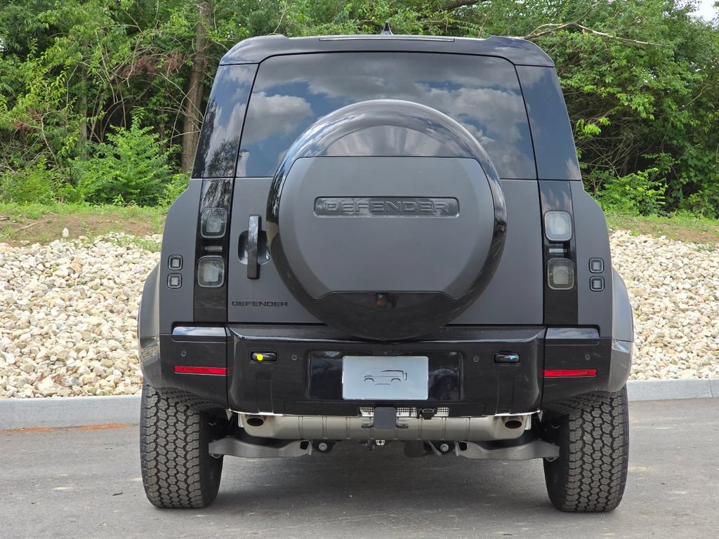 New 2026 Land Rover Defender 110 X-Dynamic SE AWD/4WD image 5