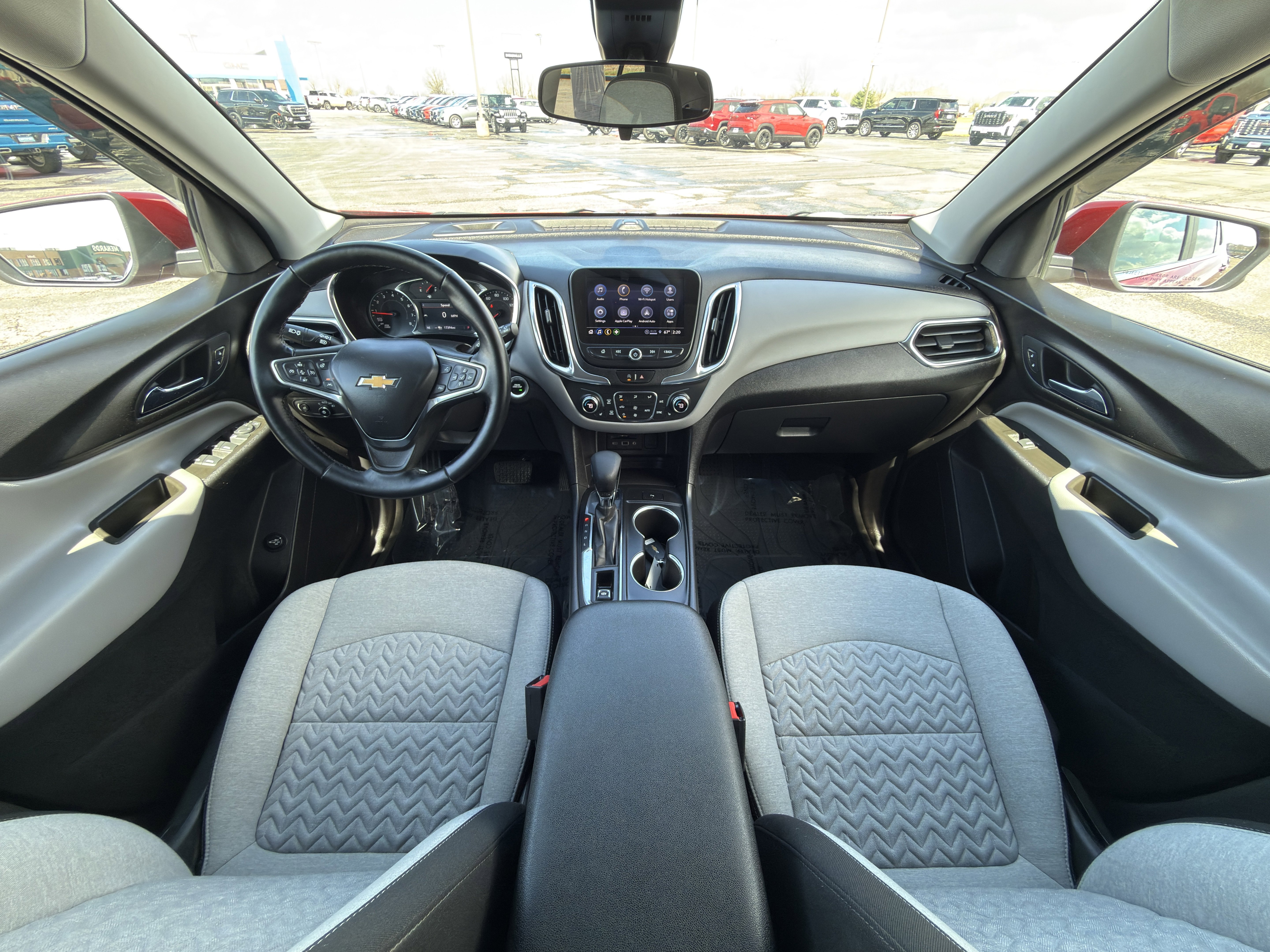 Used 2024 Chevrolet Equinox LT image 37