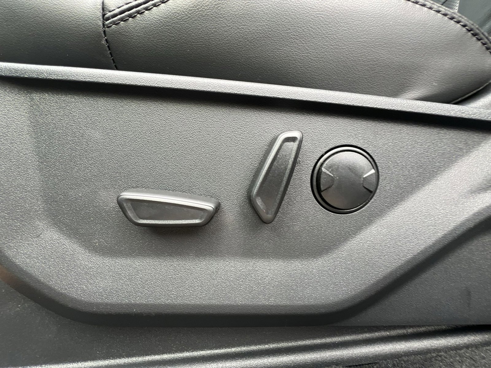 New 2026 Ford Expedition Tremor image 14