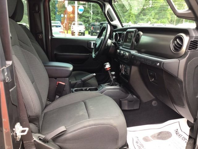 Used 2021 Jeep Wrangler Sport AWD/4WD image 19