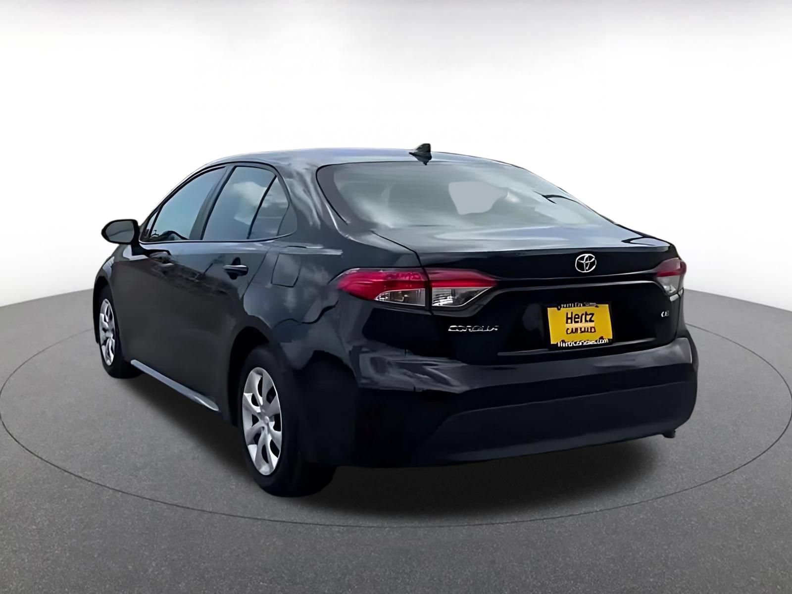 Used 2025 Toyota Corolla LE FWD image 12