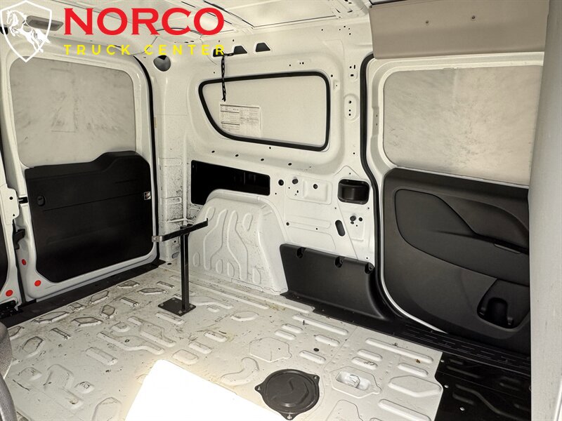 Used 2022 RAM ProMaster City Tradesman image 3
