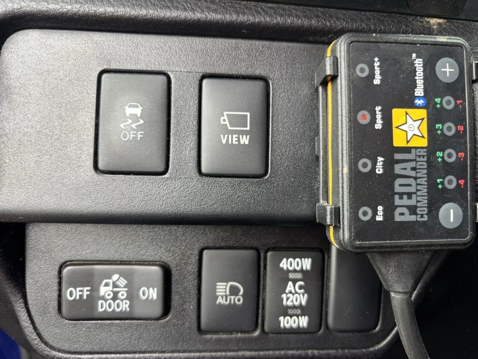 Used 2023 Toyota Tacoma TRD Off-Road w/ TRD Premium Off Road Package AWD/4WD image 24