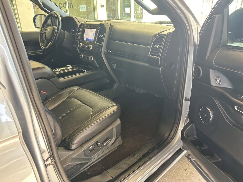 Used 2021 Ford Expedition Max Limited image 23