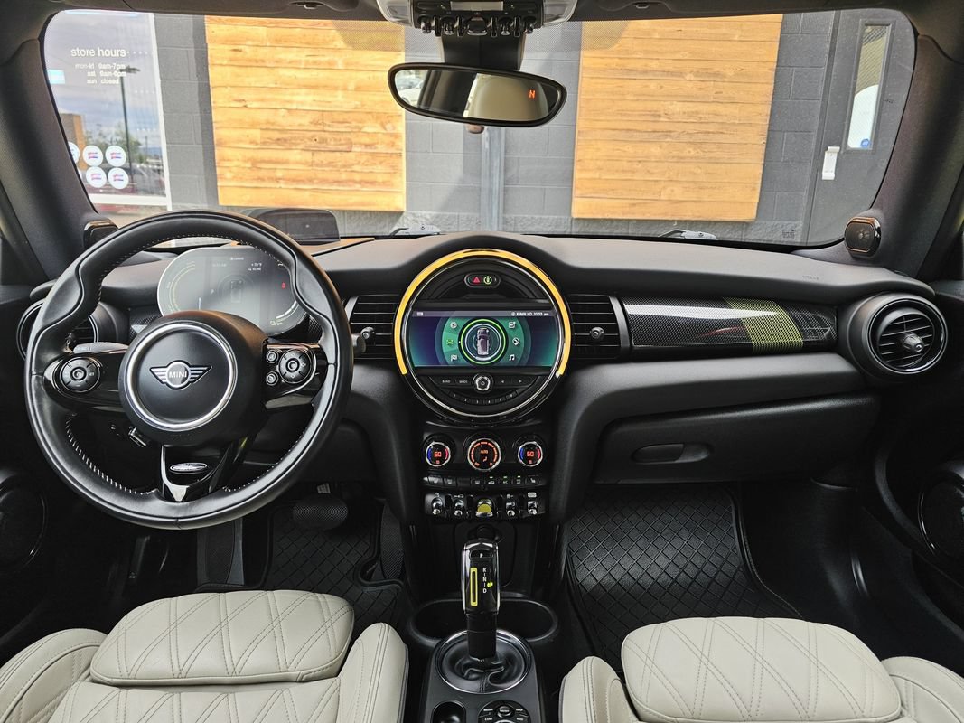 Used 2020 MINI Cooper SE w/ 8.8" Touchscreen Nav Package FWD image 20