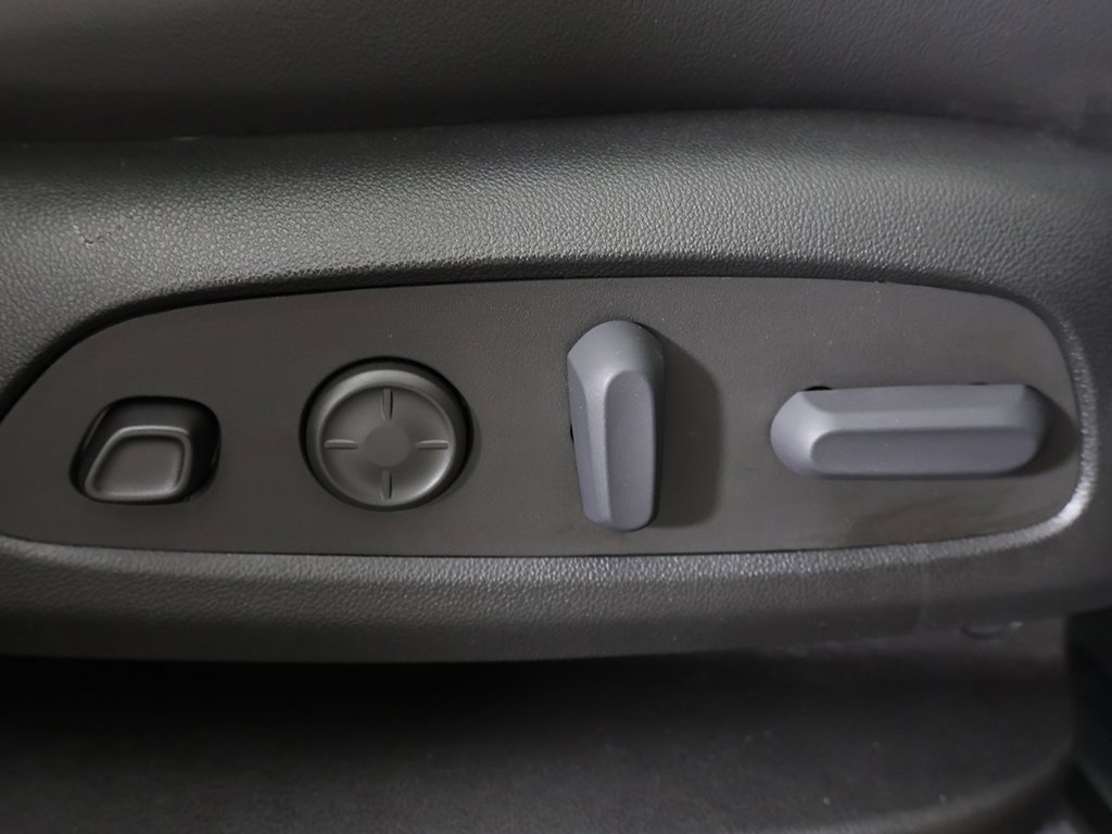 Used 2023 Buick Enclave Avenir w/ Trailering Package, 5000 lbs. image 40