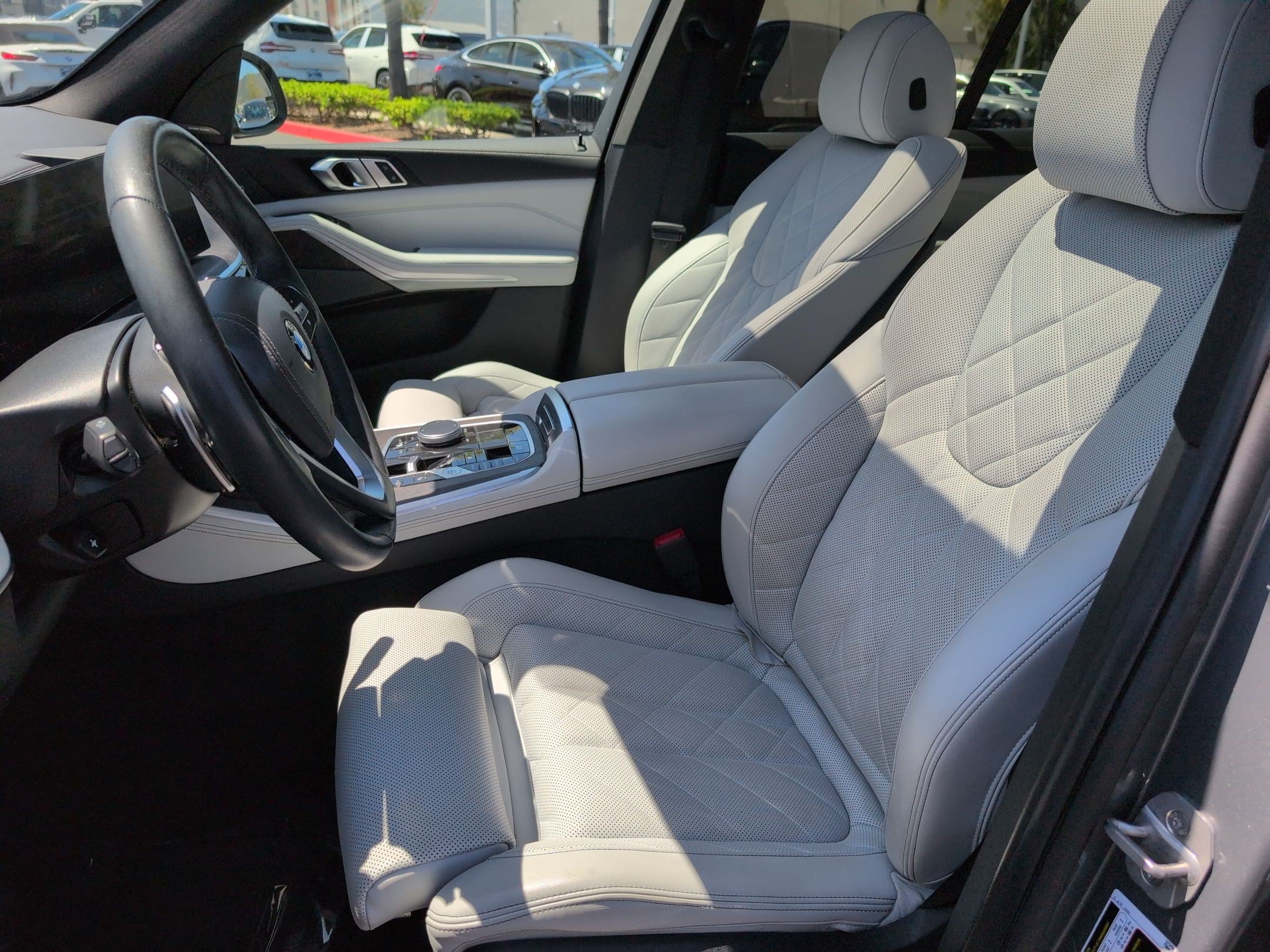 Used 2024 BMW X5 sDrive40i w/ Premium Package RWD image 16