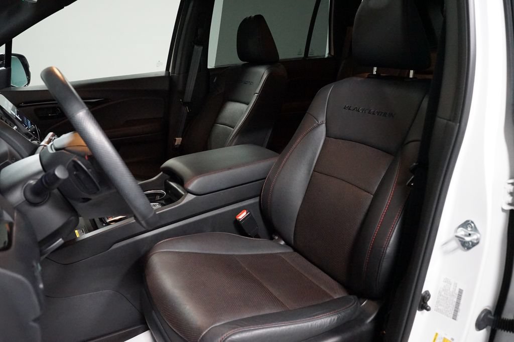 Used 2024 Honda Passport Black Edition image 26