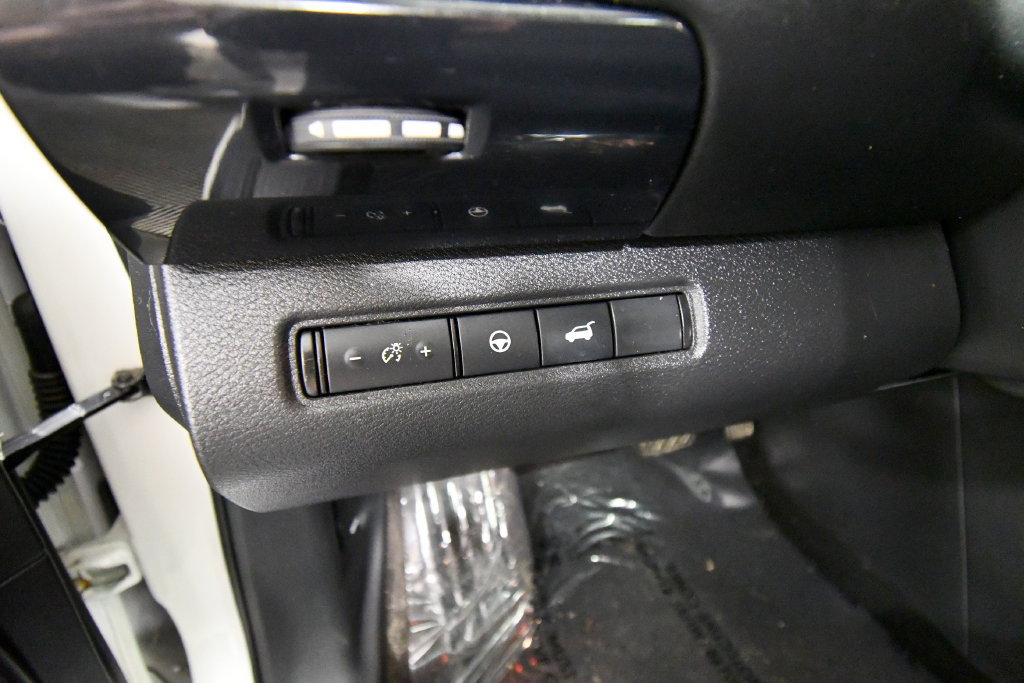 Used 2022 Nissan Pathfinder SV w/ SV Premium Package AWD/4WD image 20