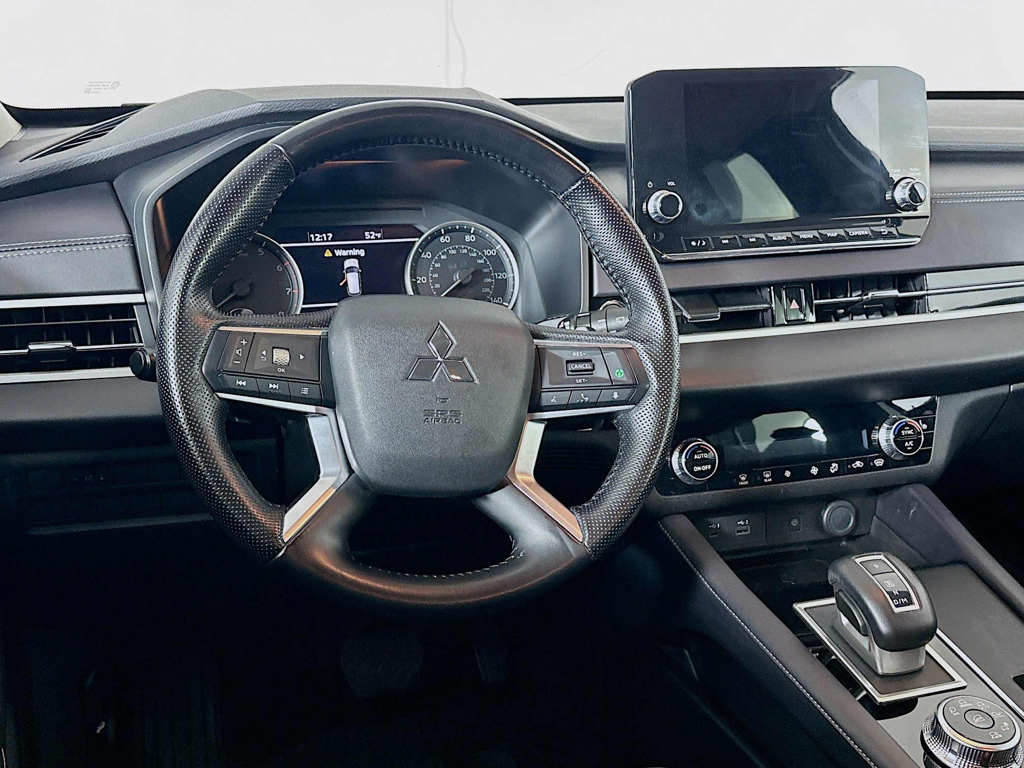 Used 2024 Mitsubishi Outlander SE image 18