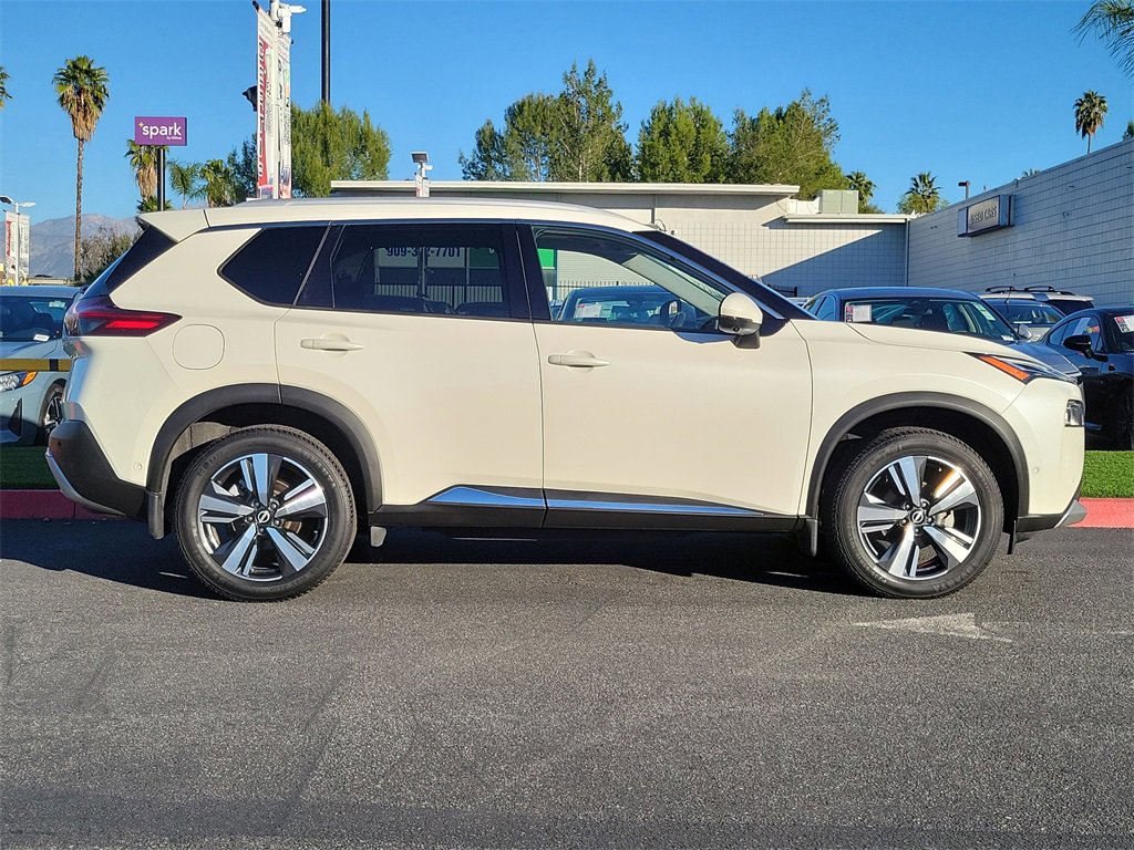 Used 2022 Nissan Rogue Platinum w/ Head-Up Display Package image 31