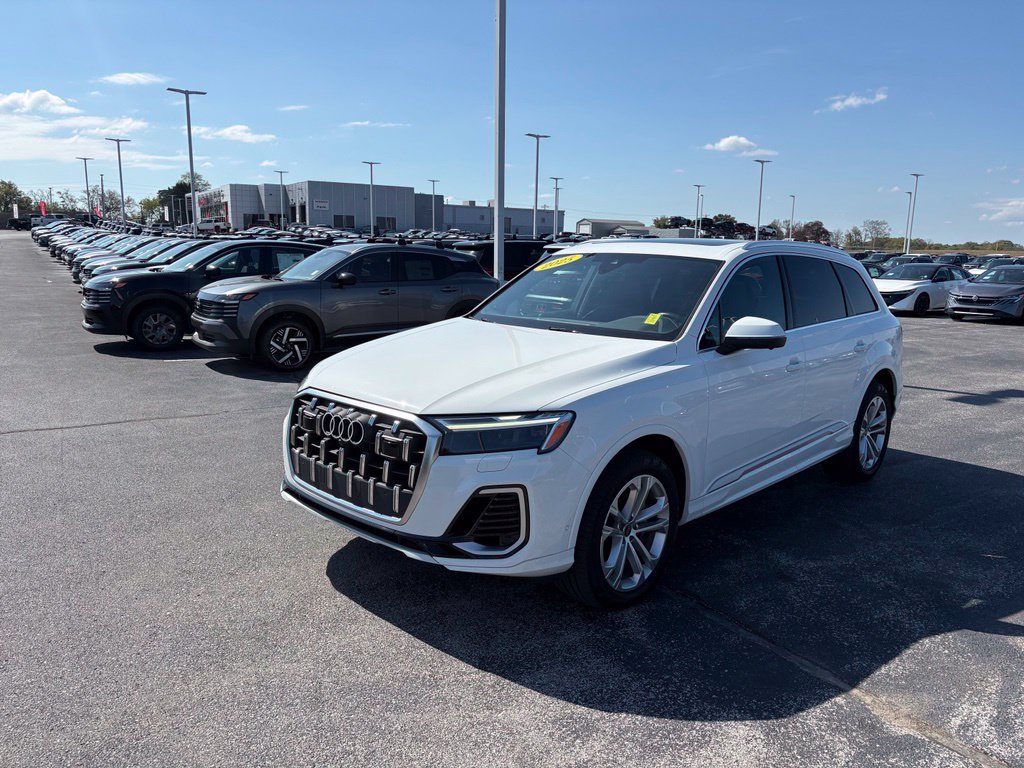 Used 2025 Audi Q7 3.0T Premium Plus AWD/4WD image 11