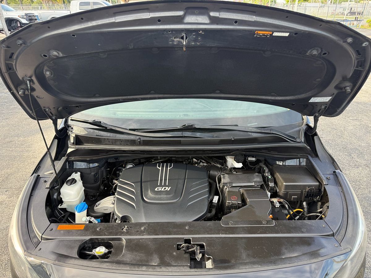 Used 2016 Kia Sedona SX Limited FWD image 24