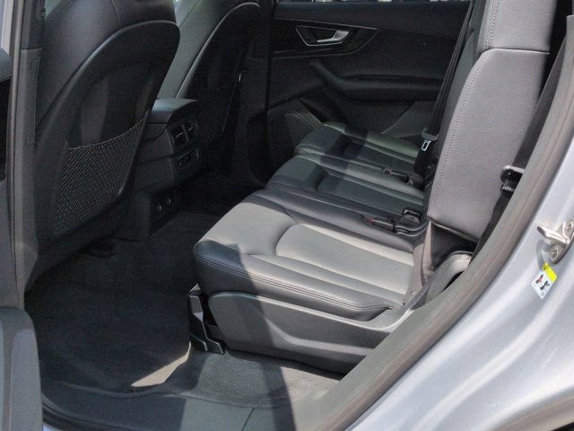 Used 2019 Audi Q7 3.0T Premium AWD/4WD image 17