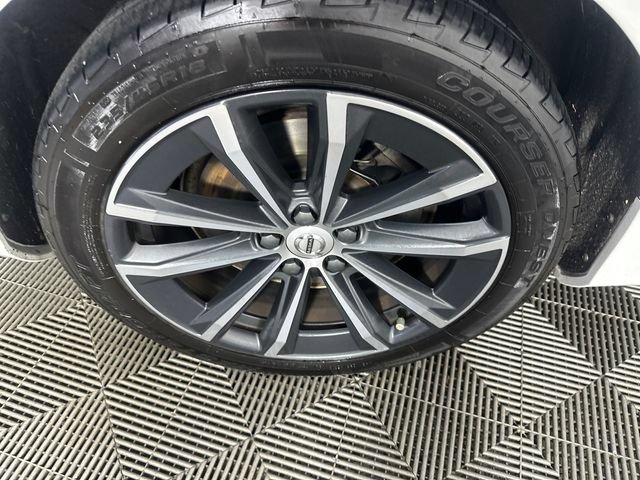 Used 2021 Volvo S60 T6 Momentum AWD/4WD image 9