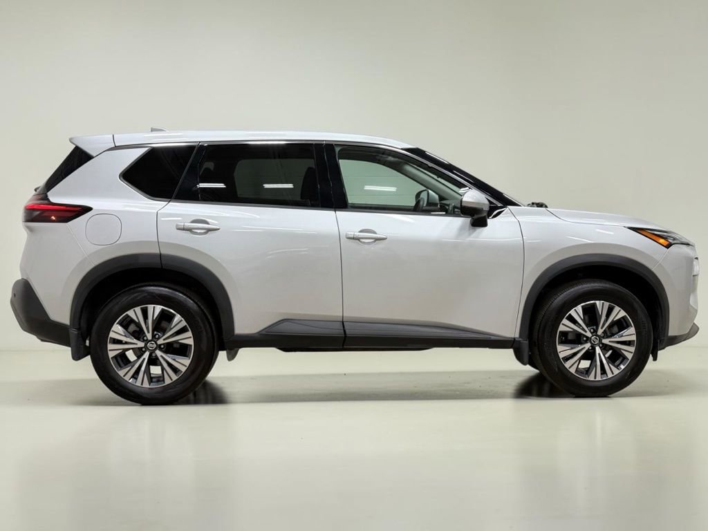 Used 2021 Nissan Rogue SV AWD/4WD image 11