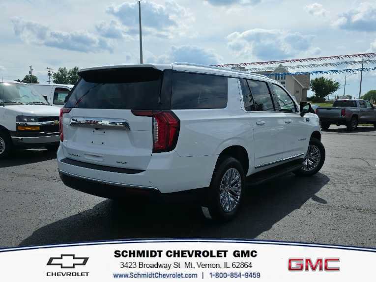 Used 2022 GMC Yukon XL SLT w/ SLT Premium Package AWD/4WD image 5