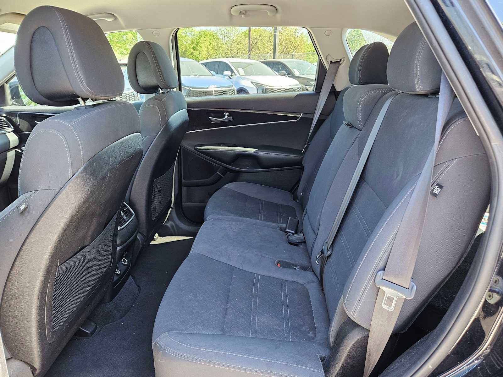 Used 2016 Kia Sorento LX image 18