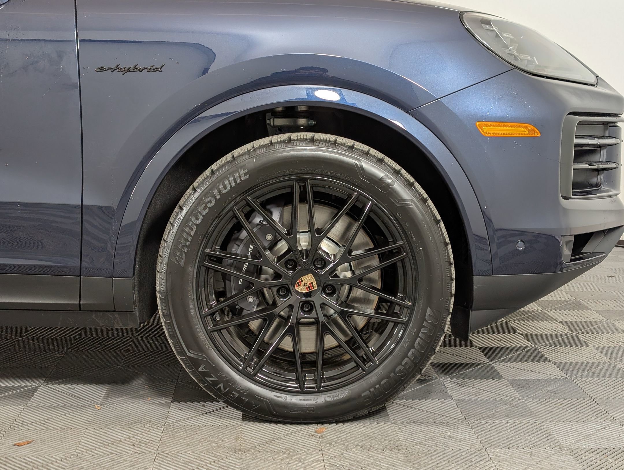 New 2026 Porsche Cayenne E-Hybrid image 14