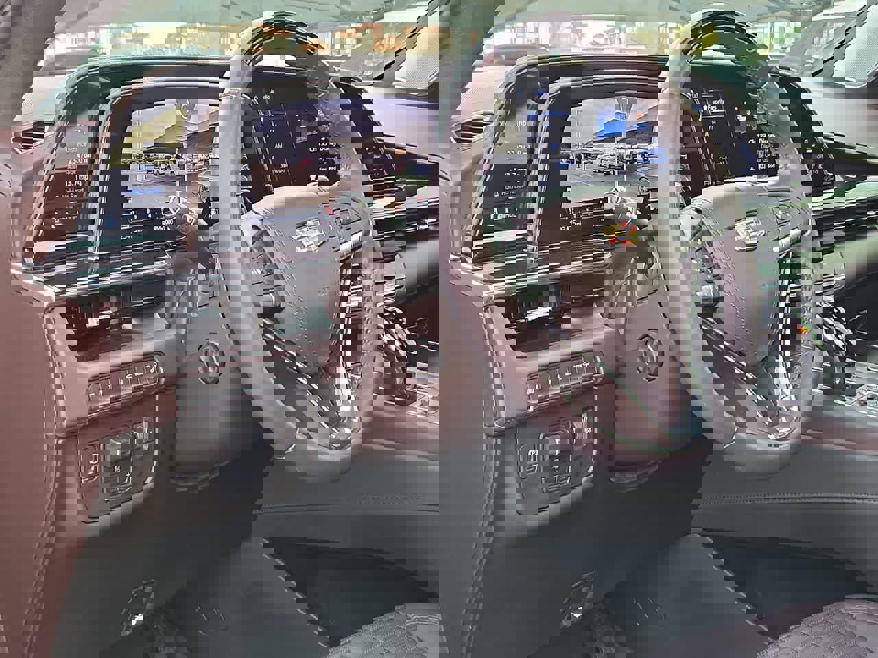 Used 2023 Cadillac Escalade Sport Platinum image 10