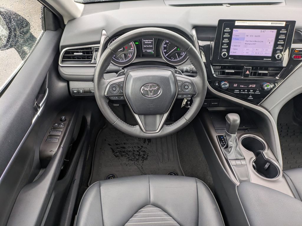 Used 2024 Toyota Camry SE image 15