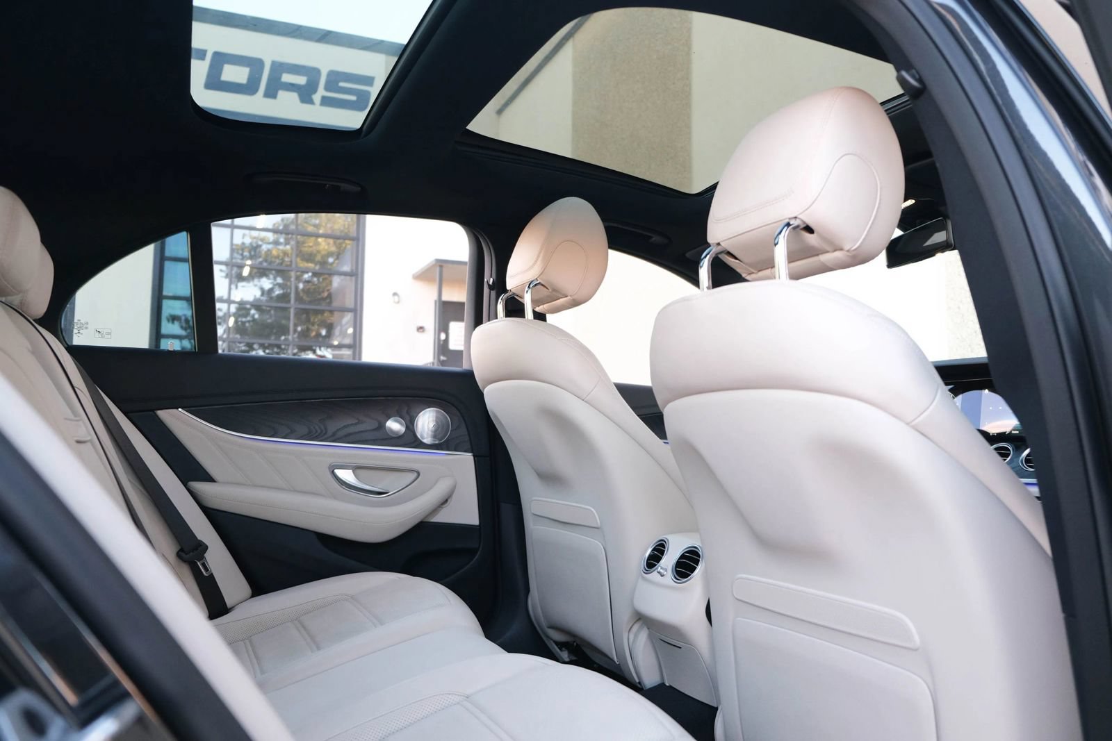Used 2021 Mercedes-Benz E 53 AMG 4MATIC Sedan w/ Exterior Lighting Package image 29