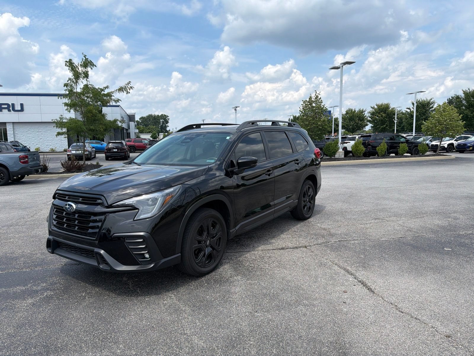 Certified 2025 Subaru Ascent Onyx Edition AWD/4WD image 6