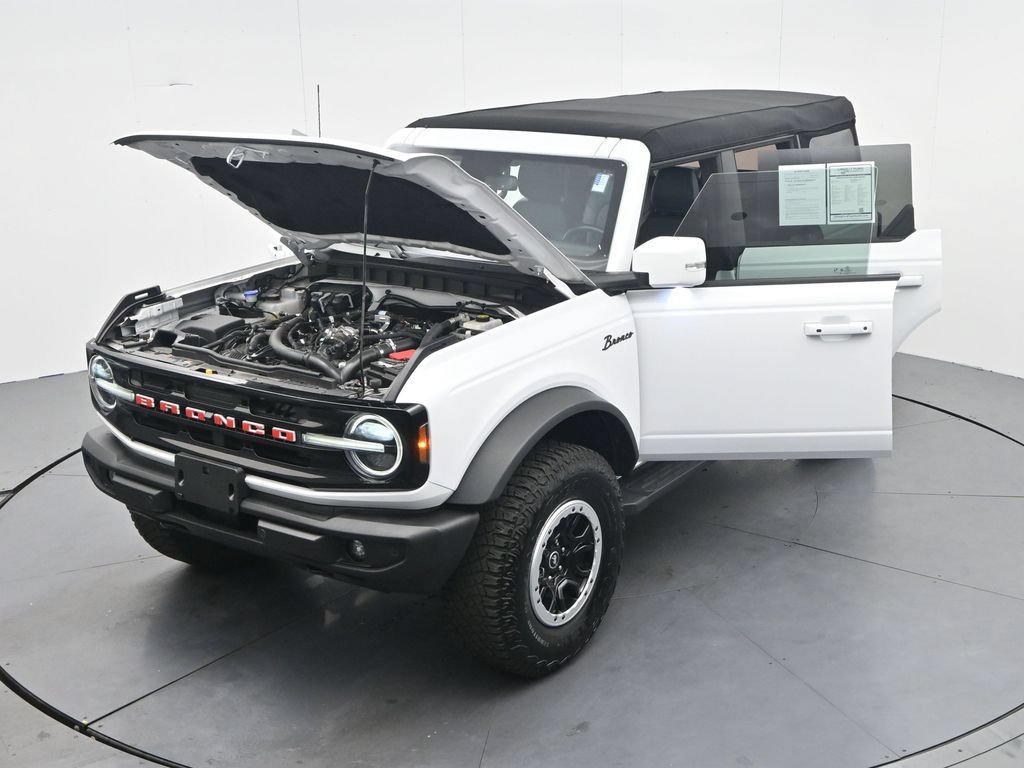 Used 2024 Ford Bronco Outer Banks w/ Sasquatch Package AWD/4WD image 42