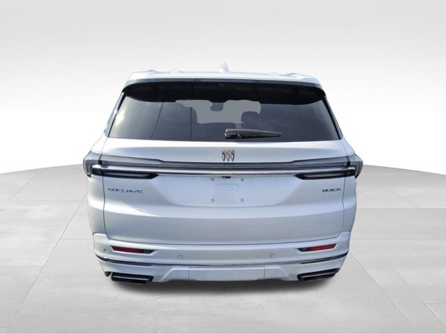 Used 2025 Buick Enclave Avenir FWD image 3