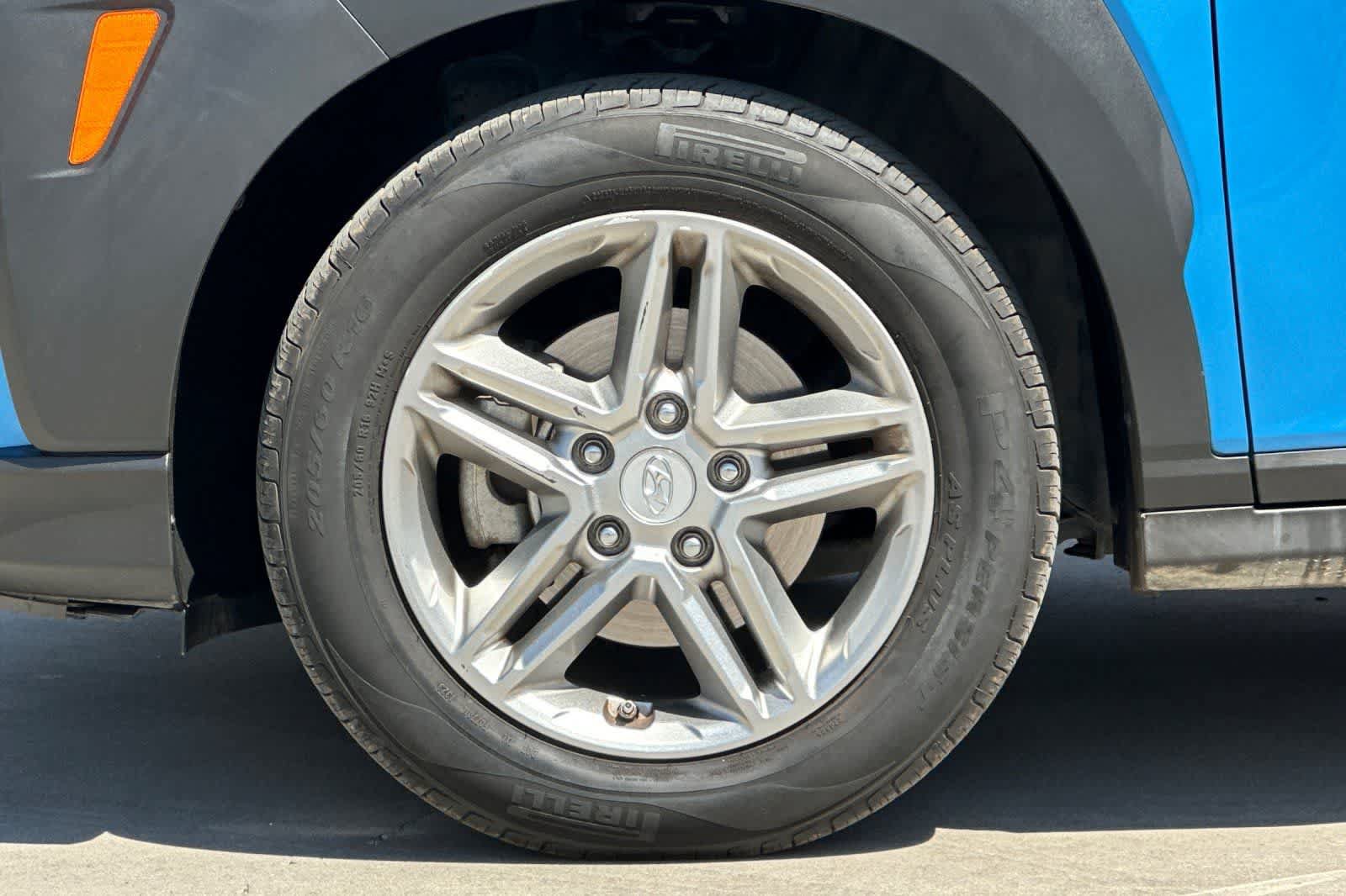 Used 2019 Hyundai Kona SE FWD image 12