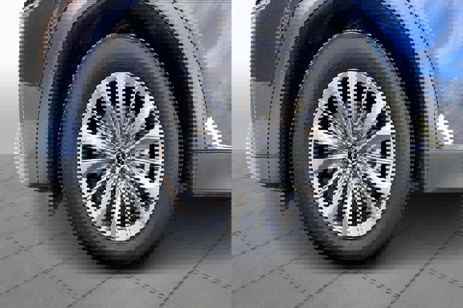 Used 2024 MAZDA CX-90 Plug-In Hybrid w/ Preferred image 11