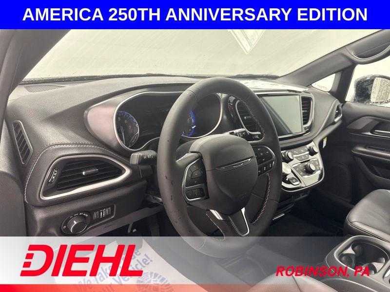 New 2027 Chrysler Pacifica Select FWD image 26