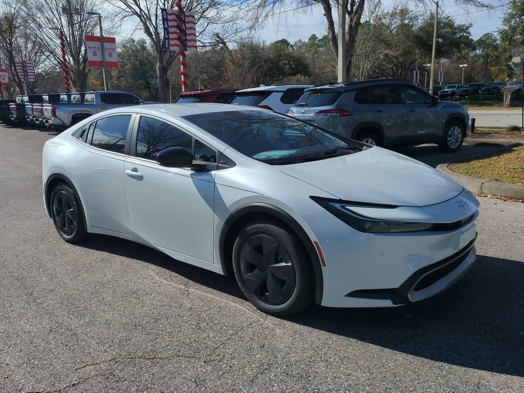 New 2026 Toyota Prius Plug-In Hybrid image 3