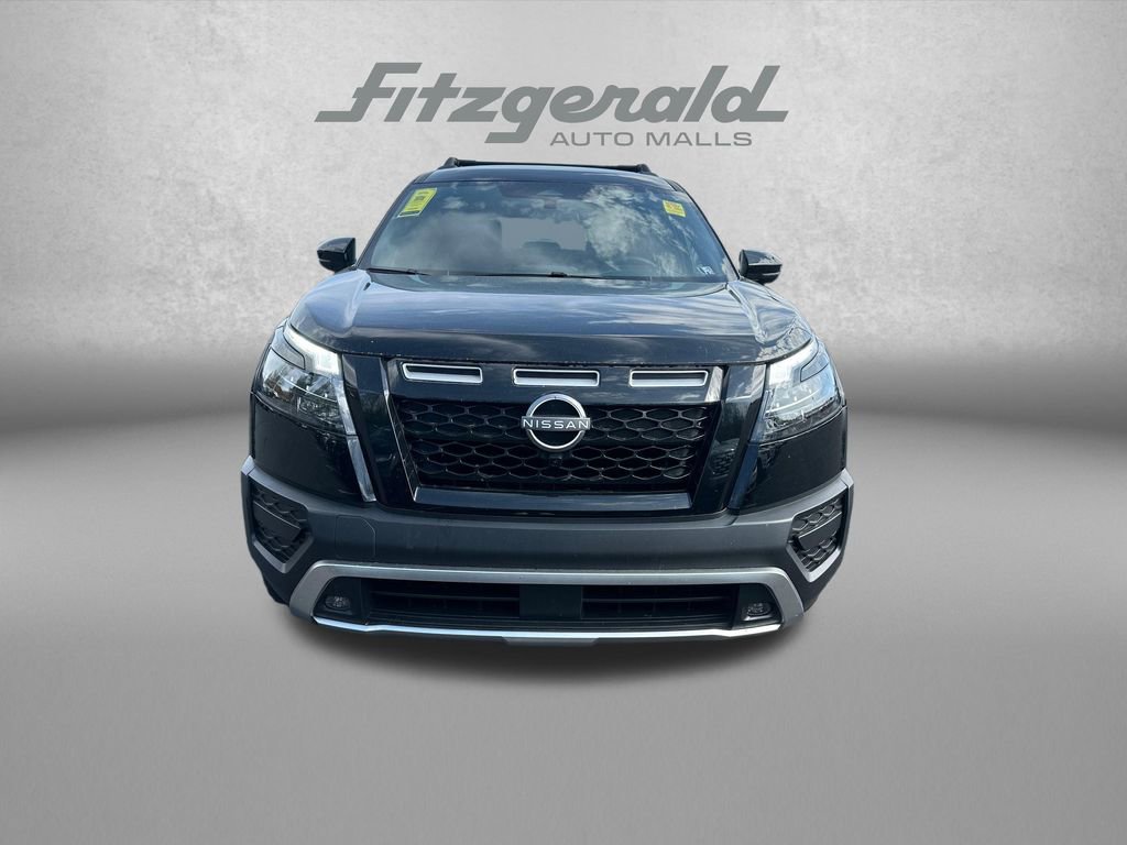 Used 2025 Nissan Pathfinder Rock Creek image 2