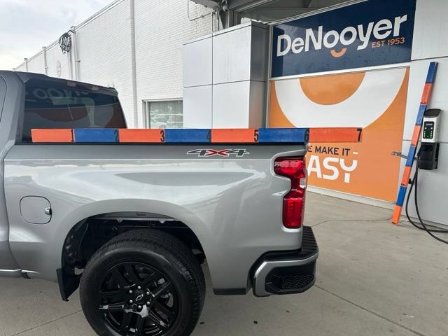 Used 2023 Chevrolet Silverado 1500 Custom AWD/4WD image 17