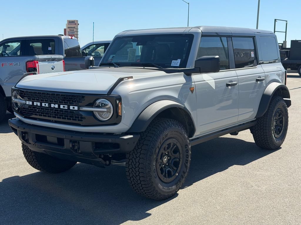 New 2026 Ford Bronco Badlands AWD/4WD image 3
