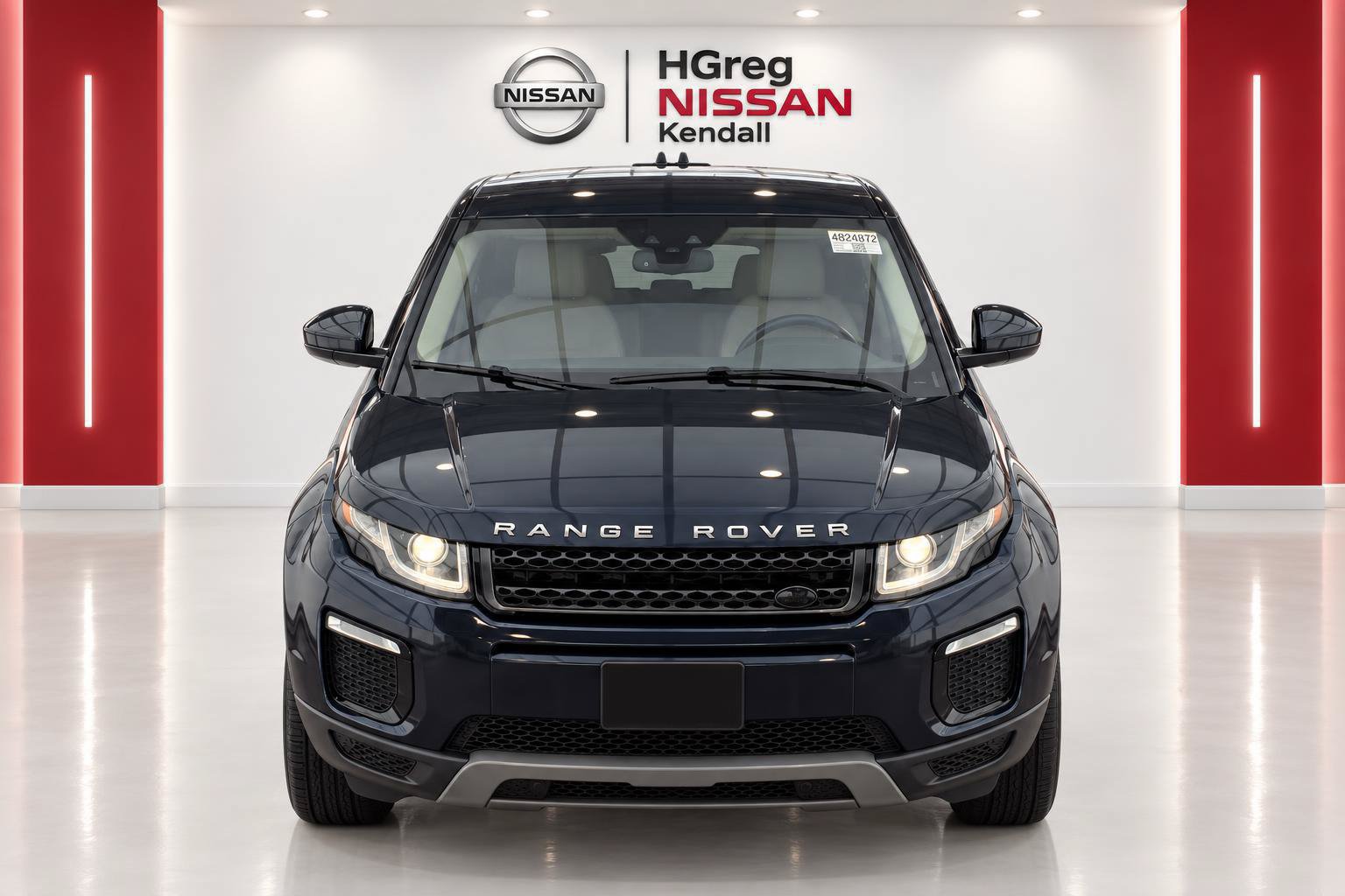 Used 2019 Land Rover Range Rover Evoque SE AWD/4WD image 5