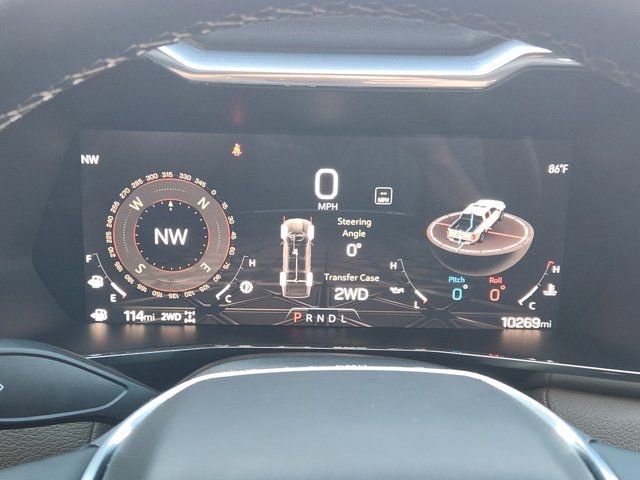 Used 2024 GMC Canyon Denali image 7