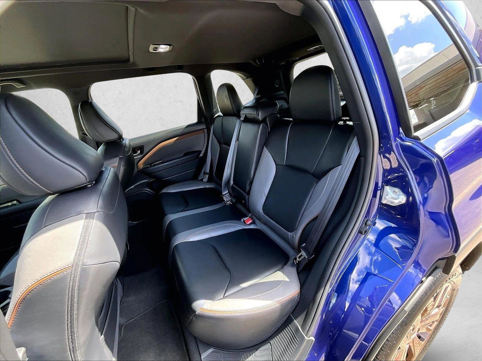 Used 2025 Subaru Forester Sport AWD/4WD image 25