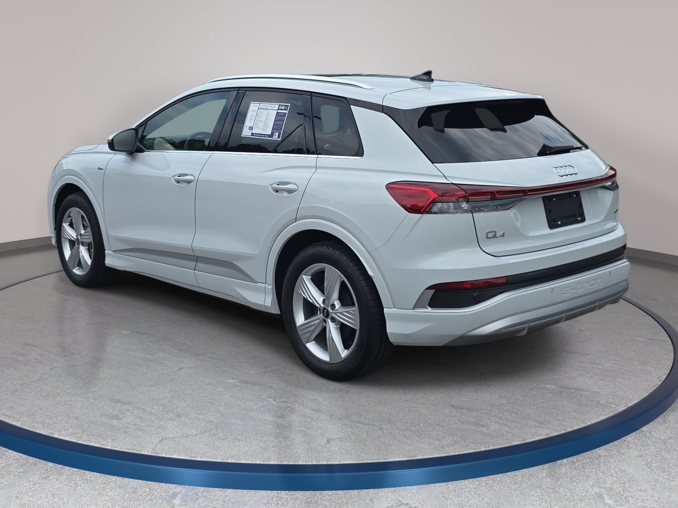 Used 2025 Audi Q4 e-tron Prestige AWD/4WD image 7