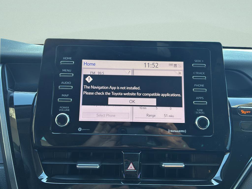 Used 2021 Toyota Camry LE FWD image 29