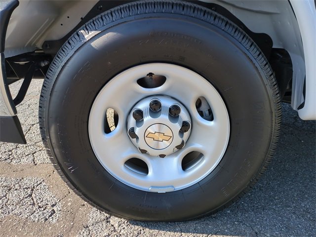 New 2025 Chevrolet Express 3500 w/ Power Convenience Package image 10