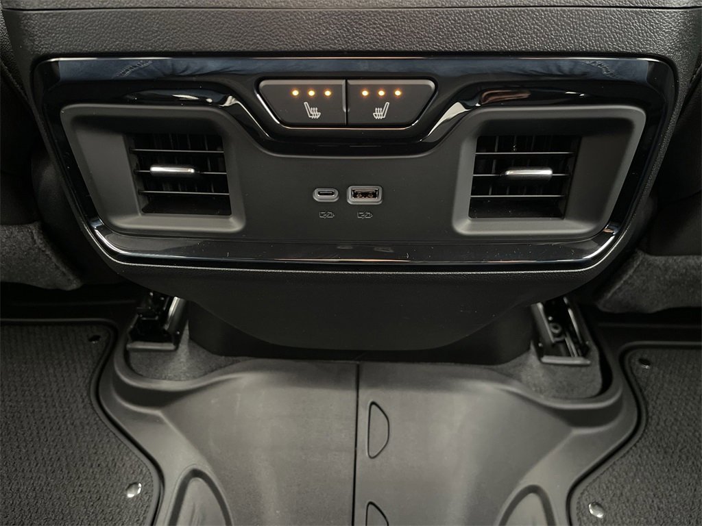 New 2026 GMC Sierra 2500 AT4 w/ AT4 Premium Plus Package image 22