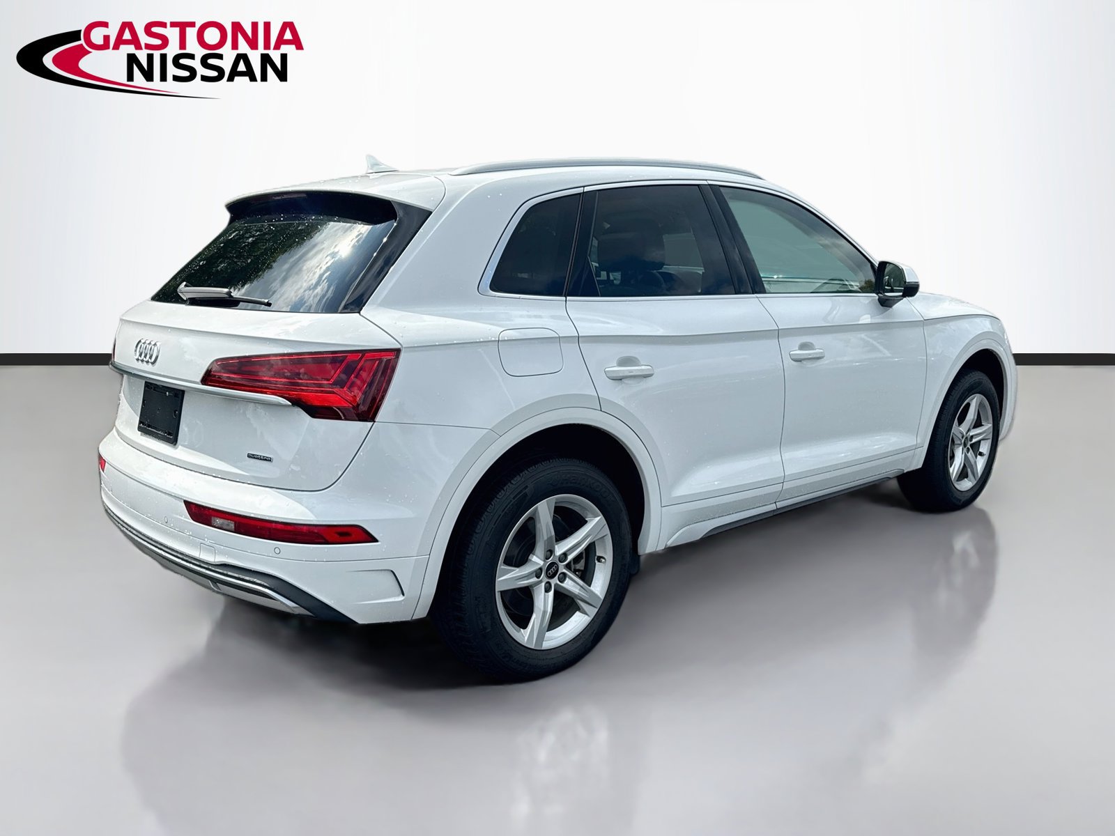 Used 2023 Audi Q5 2.0T Premium w/ Convenience Package AWD/4WD image 9