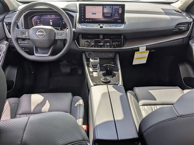 New 2026 Nissan Rogue Platinum image 14
