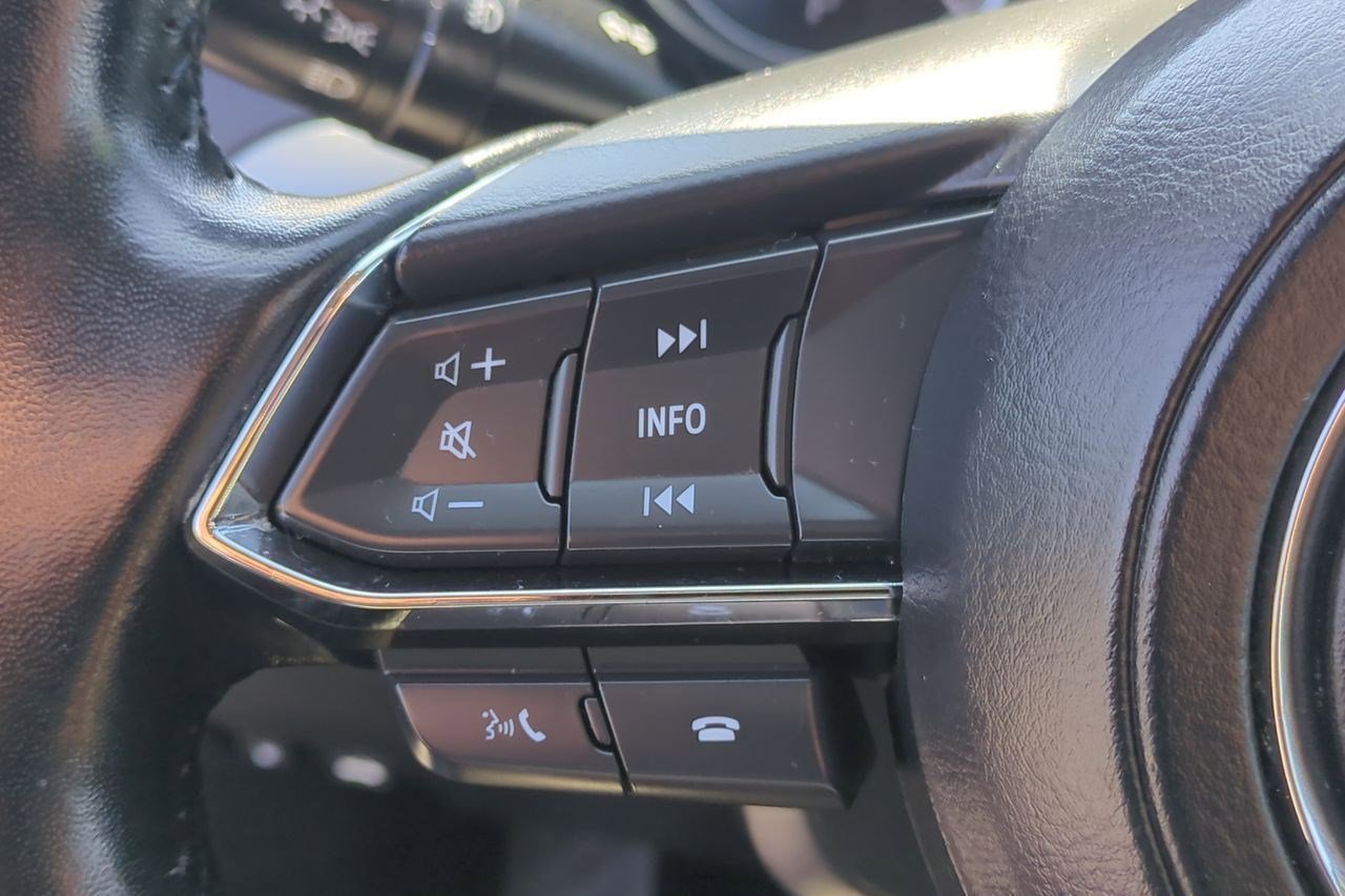 Used 2021 MAZDA CX-9 Touring w/ Touring Premium Package FWD image 12